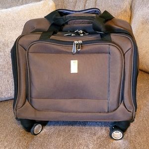 Delsey Helium Rolling Carry-on Portfolio Business Travel Laptop Bag